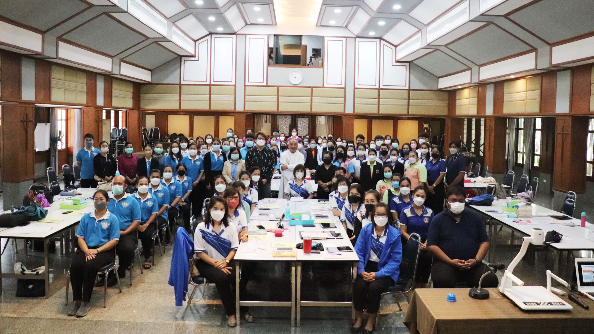 040665 16