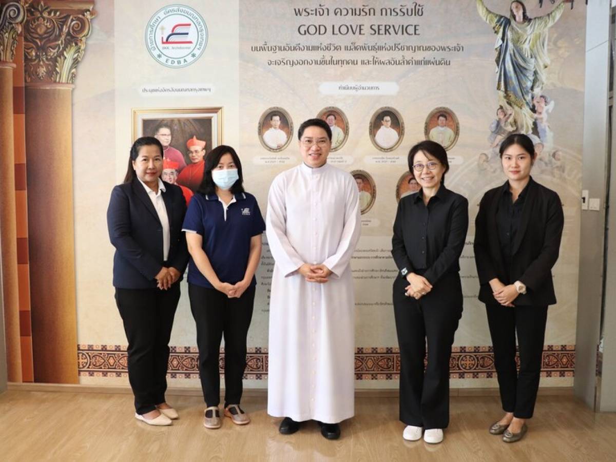 คณะผู้บริหารจากสำนักพิมพ์วัฒนาพานิช (วพ.) เข้าพบ บาทหลวงเอกรัตน์ หอมประทุม │ 4 สิงหาคม 2569